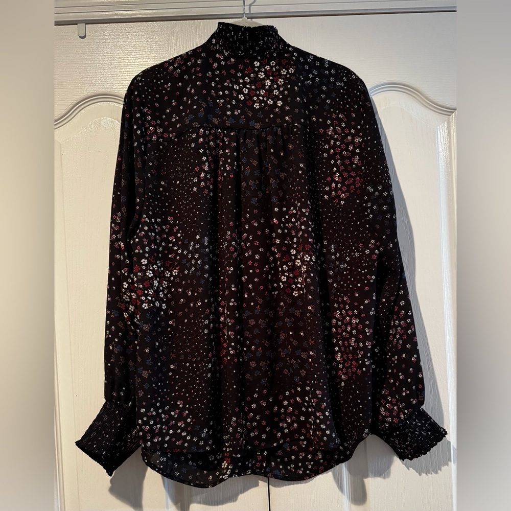 Torrid Georgette Button Front Smocked Collar Blac… - image 6